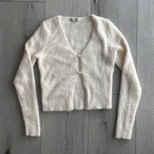Abercrombie & Fitch Cream Pearl Button Fuzzy Cardigan